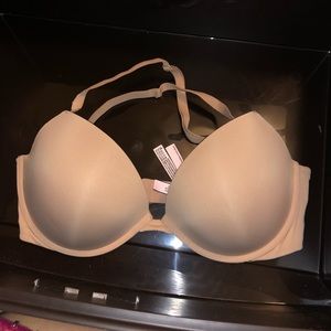 36DD VS Nude Bra